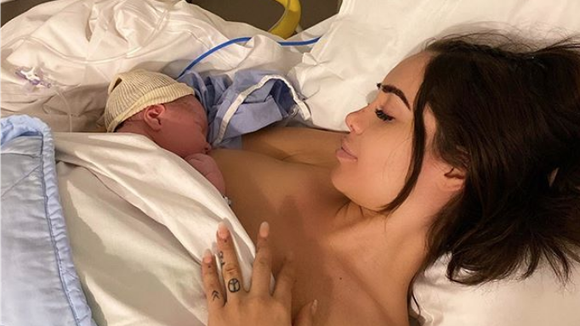 Nabilla Benattia pas en forme après la naissance de Milann : "J'ai peut-être fait un baby blues"