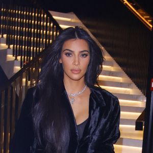 Kim Kardashian : une partie de son dressing aux enchères sur eBay... les prix s'envolent !