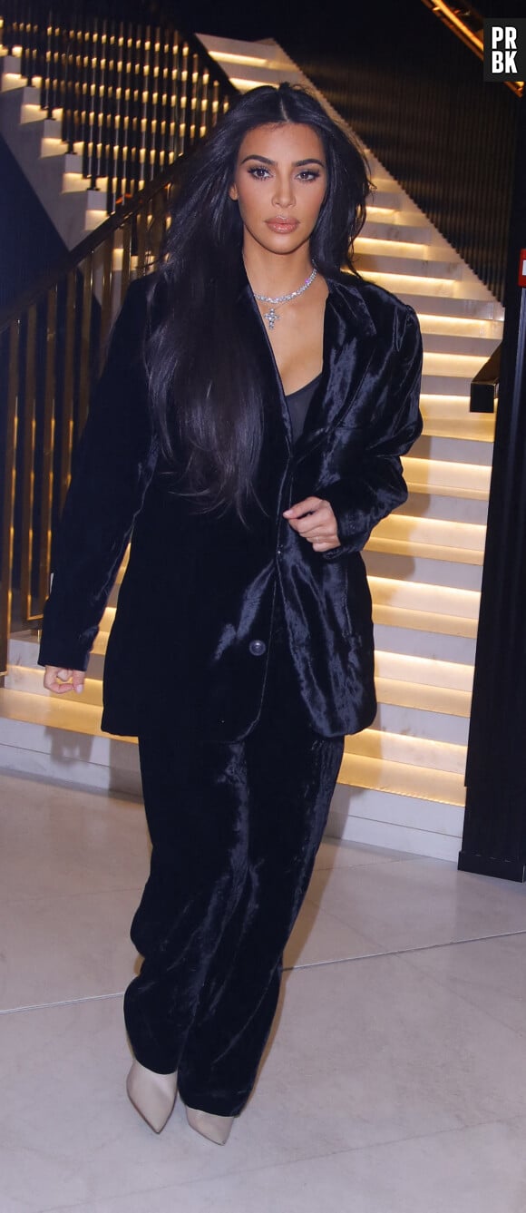 Kim Kardashian : une partie de son dressing aux enchères sur eBay... les prix s'envolent !