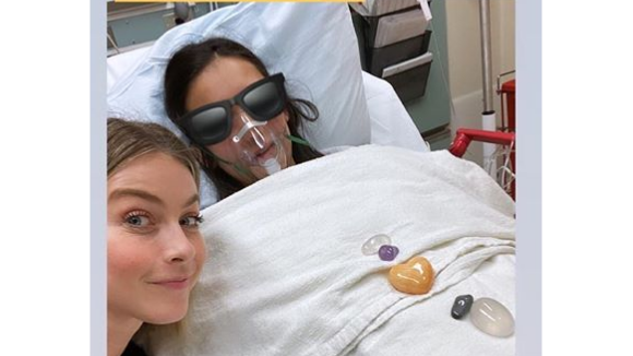 Nina Dobrev hospitalisée : elle dévoile les raisons et rassure ses fans