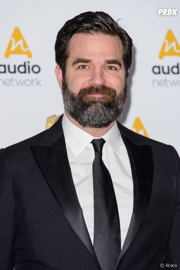 Maman j'ai raté l'avion : Archie Yates, Ellie Kemper et Rob Delaney au casting