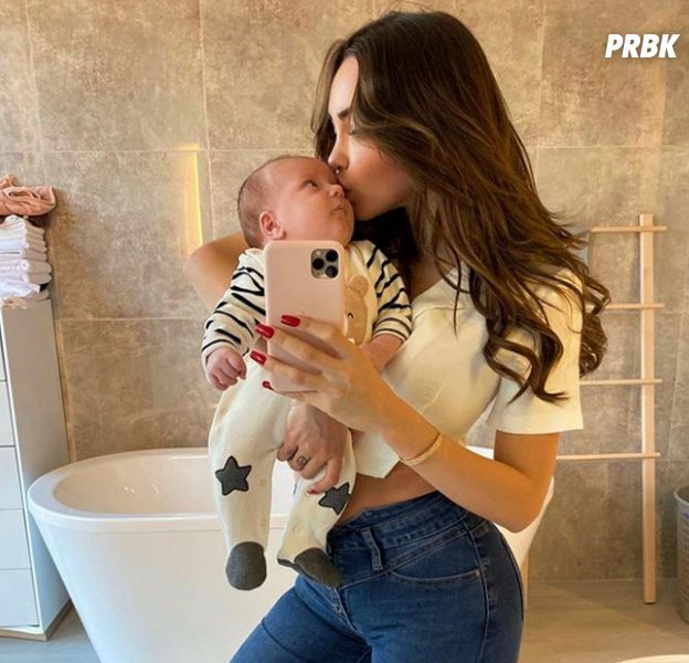 Nabilla Benattia Fatiguee Je Suis Au Bout De Ma Vie Purebreak