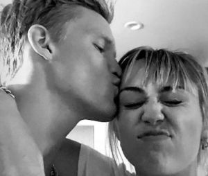 Miley Cyrus et Cody Simpson sont toujours en couple