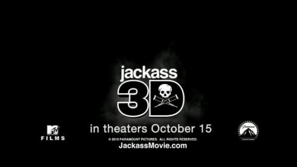 Jackass 3D ... Le jet ski par Johnny Knoxville ... ça donne ça