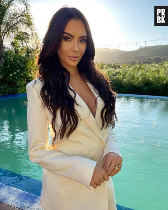 Nabilla Benattia : "la mauvaise images" de la télé-réalité en France, "la télé classique devenue un peu poussiéreuse"... L'animatrice de Love Island se confie