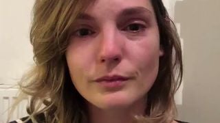 Léa Camilleri en larmes : sa mère atteinte du coronavirus et hospitalisée, elle témoigne