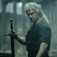 The Witcher saison 2 : Geralt (Henry Cavill) ultra badass dans la série ? C&#039;est grâce à Tom Cruise
