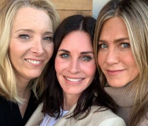 Jennifer Aniston, Lisa Kudrow et Courteney Cox jouent la carte Friends pour pousser les américains à voter