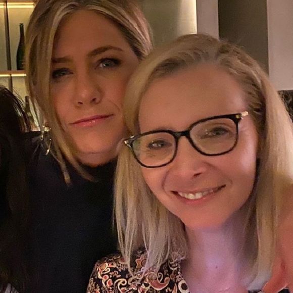 Jennifer Aniston, Lisa Kudrow et Courteney Cox jouent la carte Friends pour pousser les américains à voter
