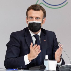 Emmanuel Macron testé positif au coronavirus : "il continuera d'assurer ses activités à distance"