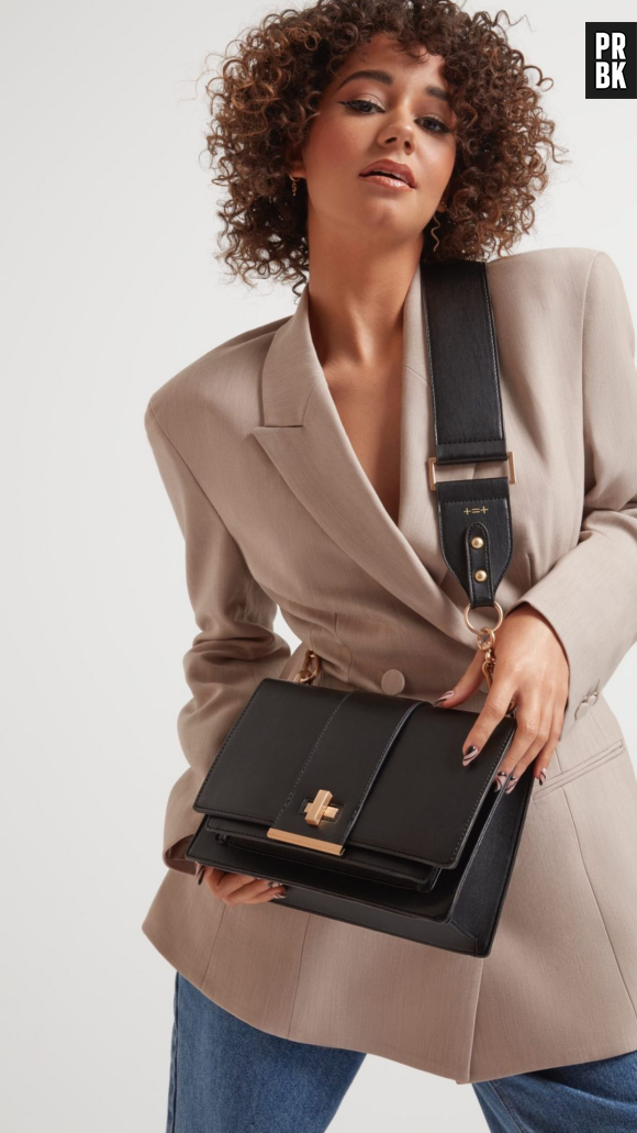 Léna Situations x Don't Call Me Jennyfer : le sac Sit-Bag a cassé internet