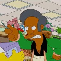 Les Simpson : l'ex-voix officielle d'Apu s'excuse pour son doublage cliché et raciste