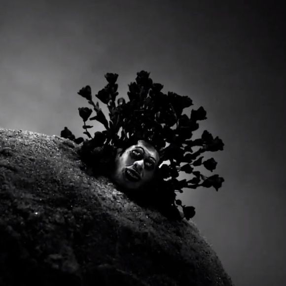 Kanye West clashe encore Pete Davidson, le mec de Kim Kardashian (dont il est désormais officiellement divorcé).