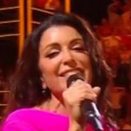On sait combien coûtait la tenue rose canon de Jenifer à la Star Academy, bon courage pour vous l&#039;offrir