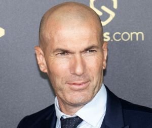 L'Interro Surprise sur le Mondial 2018 en vidéo sur PRBK. Zinédine Zidane réagit aux polémiques sur la Coupe du Monde 2022 au Qatar.