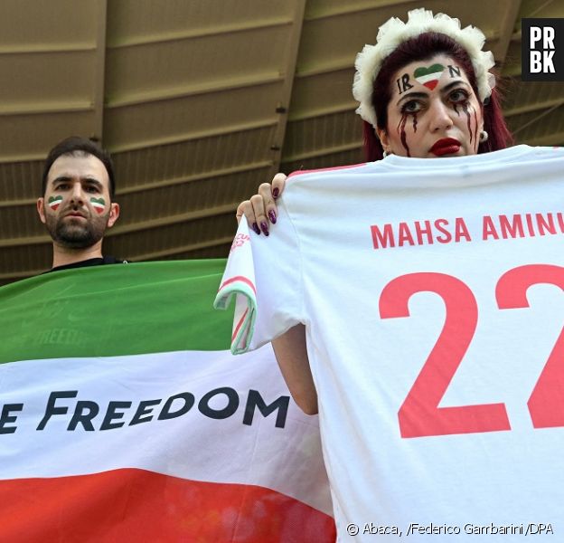 Coupe du Monde 2022 : le Qatar autoriserait ENFIN les drapeaux LGBT... mais pas les tee-shirts pour soutenir les femmes en Iran.