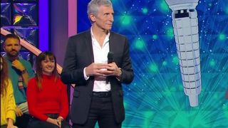 "Tout le monde l'a entendu !" : énorme bourde d'un choriste de Nagui dans N'oubliez pas les paroles, le maestro Louis avantagé ?