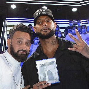 Exclusif - Cyril Hanouna, Booba (Elie Yaffa) - TPMP (Touche Pas à Mon Poste) présenté par Cyril Hanouna, diffusée en direct le 20 Septembre 2021 sur C8 avec Booba venu annoncer son prochain concert au Stade de France - Paris le 20 Septembre 2021 © Jack Tribeca / Bestimage  (No Web - pour suisse et Belgique) 