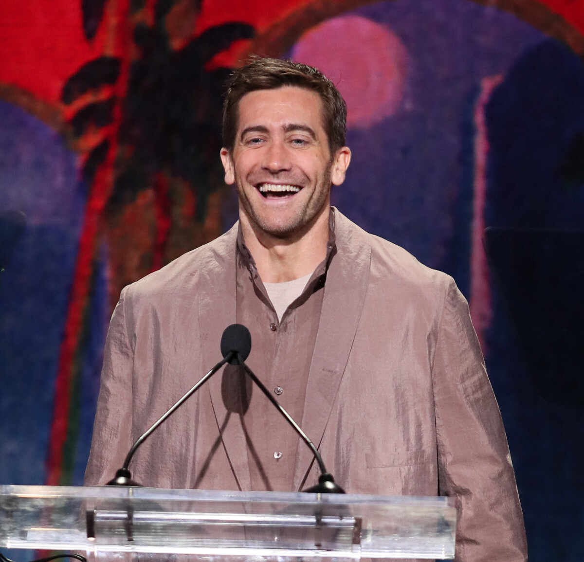 Photo : JAKE GYLLENHAAL à la cérémonie des "2023 Writers Guild Awards