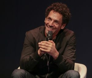 Masterclass de Tomer Sisley au théâtre du Nord dans le cadre du festival Séries Mania à Lille, le 23 mars 2023.  