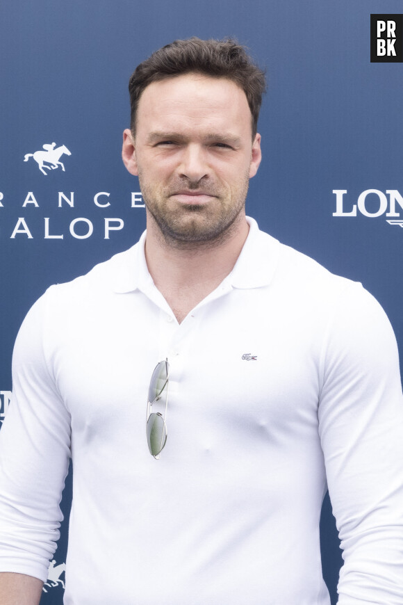 Alban Lenoir - Photocall du Prix de Diane Longines 2022 à Chantilly le 19 juin 2022. © Jack Tribeca / Bestimage 