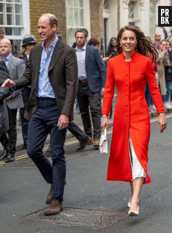 Le prince William de Galles et Kate Catherine Middleton, princesse de Galles, se sont rendus au pub Dog and Duck, à l'occasion de leur visite dans le quartier SoHo de Londres.