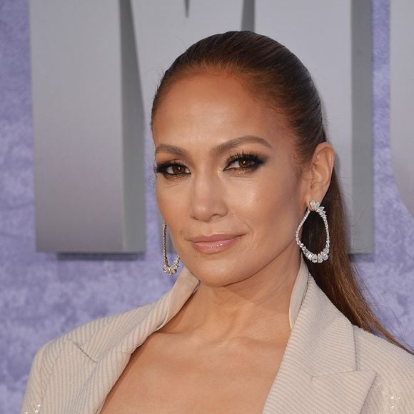 Jennifer Lopez - Photocall de la première du film "The Mother" à Los Angeles le 10 mai 2023. 