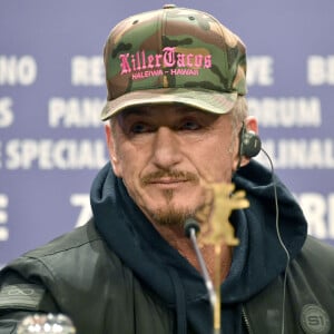 Sean Penn en conférence de presse du film "Superpower" lors de la 73ème édition du festival international du film de Berlin (La Berlinale 2023), le 18 février 2023.