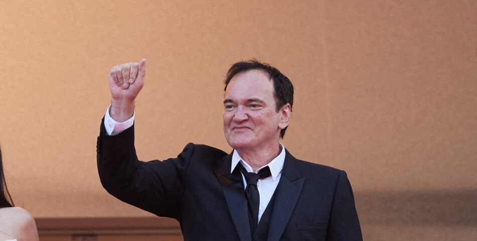  &quot; Mais c&#039;est comme si tous ces films n&#039;existaient même pas ! Je veux dire, qu&#039;est-ce qu&#039;un film de toute façon ? Est-ce juste quelque chose qu&#039;on est censé voir sur Apple ? &quot;, épingle le cinéaste.   
 Quentin Tarantino - Montée des marches du film « Elémentaire » pour la cérémonie de clôture du 76ème Festival International du Film de Cannes, au Palais des Festivals à Cannes. Le 27 mai 2023 © Jacovides-Moreau / Bestimage    