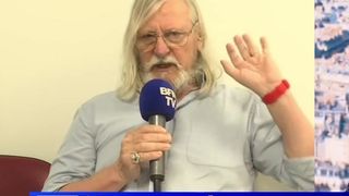"On arrête l'interview !" : mis en cause, Didier Raoult pète les plombs et menace Bruce Toussaint sur BFMTV