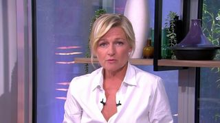 "J'ai du mal à enchaîner..." : Anne-Elisabeth Lemoine déstabilisée par son invité mystère... qu'elle ne reconnaît pas, il faut dire qu'il est totalement méconnaissable