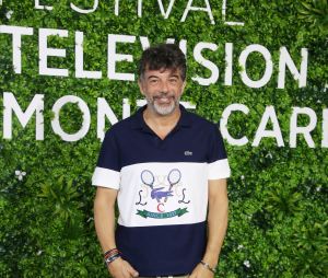 Stéphane Plaza pose lors d'un photocall lors du Festival de Televison de Monte Carlo le 21 juin 2022. c Denis Guignebourg/Bestimage