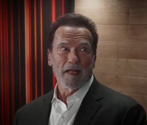 Arnold Schwarzenegger et Chris Hemsworth en promotion pour les productions Netflix "Fubar" et "Extractions 2". 