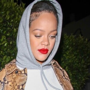 C'était au milieu des années 2000, alors que la chanteuse débutait sa carrière.
Exclusif - Rihanna enceinte est allée dîner au restaurant italien Giorgio Baldi à Santa Monica le 9 juin 2023.