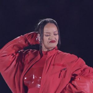 Un célèbre groupe de rap français a refusé un featuring avec Rihanna.
Rihanna sur scène à la mi-temps du Super Bowl 2023 à Glendale, le 12 février 2023.
