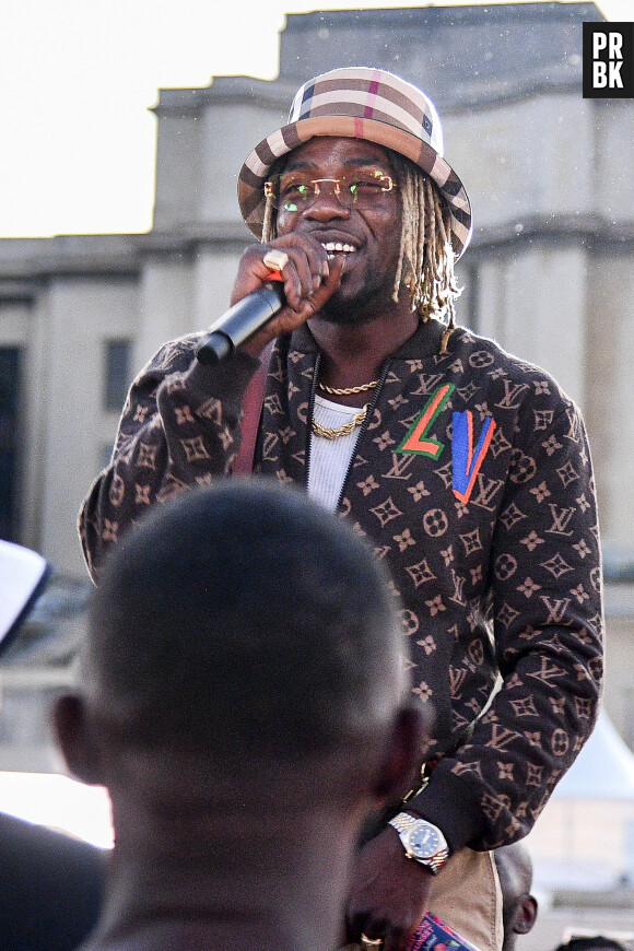 Ce courant musical, sous-genre du rap, s'est imposé depuis 2020 dans l'Hexagone.
Exclusif - Gazo - People à l'évènement "Quai 54", grand tournoi de streetball au Trocadéro à Paris, le 18 juillet 2021. © Pierre Perusseau/Bestimage