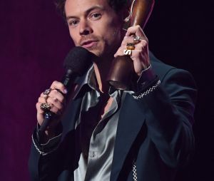 Il a interrompu sa performance pour permettre à la future mère de se rendre aux toilettes.
Harry Styles ( meilleur single avec As it was, meilleur album pour Harry's House, meilleure performance pop et meilleur artiste de l'année) lors de la cérémonie des Brit Awards 2023 à l'O2 Arena à Londres le 11 février 2023.