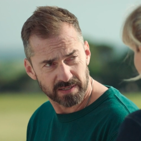 "Une minute de silence..." : énorme choc, TF1 annonce la mort de Martin Constant dans Demain nous appartient, assassiné par...
