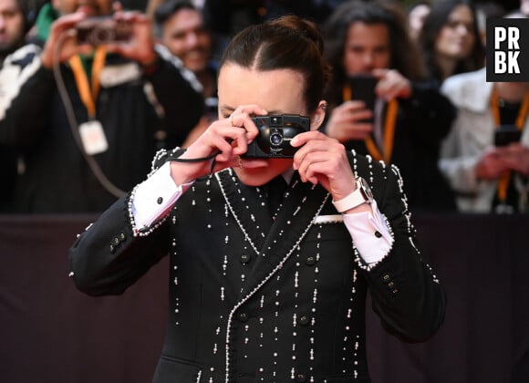 Bella Ramsey - Les célébrités quittent l'hôtel "THE MARK" pour se rendre à la soirée du "MET Gala 2023" à New York, le 1er mai 2023.