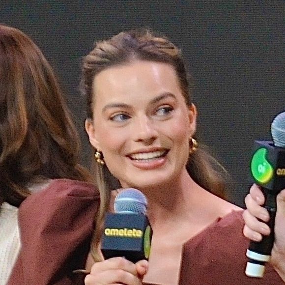 Margot Robbie sur le plateau de l'émission Cinemark panel at CCXP 2019 à São Paulo au Brésil, le 5 décembre 2019 