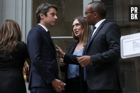 Passation de pouvoir entre le ministre sortant de l'éducation, Pap Ndiaye et Gabriel Attal, nouveau ministre de l'éducation suite au remaniement du gouvernement français. Paris, France. Le 20 juillet 2023. © Stéphane Lemouton / Bestimage