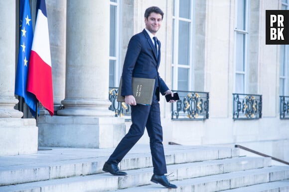 Gabriel Attal, ministre délégué, chargé des Comptes publics - Sorties du conseil des ministres du 19 janvier 2023 au palais de l'Elysée à Paris © Baptiste Autissier / Panoramic / Bestimage