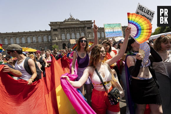Défilé annuel de la Gay Pride "Marche des Fiertes LGBT+" à Strasbourg, France, le 18 juin 2022. © Elyxandro Cegarra/Panoramic/Bestimage 