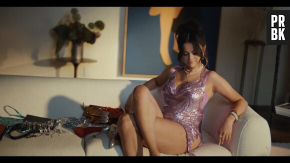 Selena Gomez releases her music video for “Single Soon”


