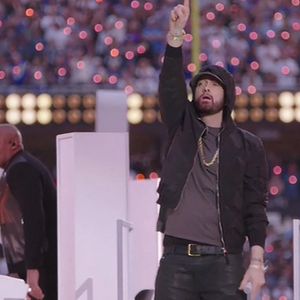 Dr. Dre, Kendrick Lamar, Eminem, Snoop Dogg et Mary J. Blige se produisent à la mi-temps du Super Bowl 56 LVI entre les Los Angeles Rams et les Cincinnati Bengals au SoFi Stadium de Los Angeles le 13 février 2022.