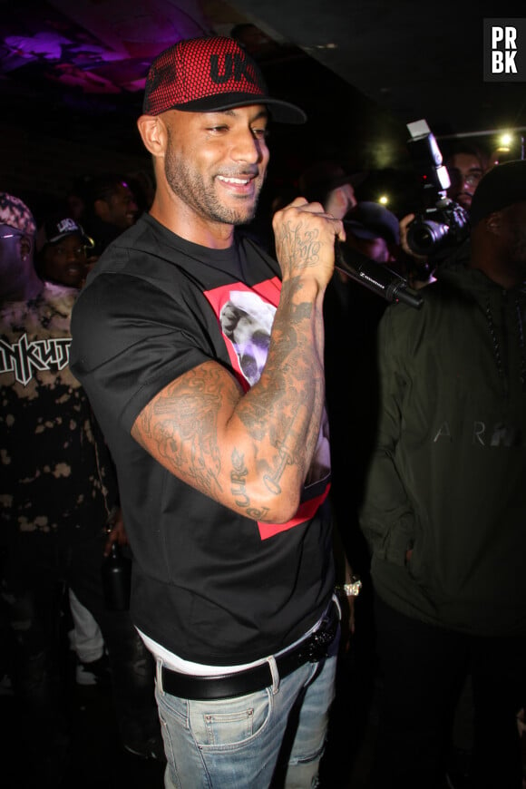 Exclusif - Le rappeur Booba en concert pour la promotion de son D.U.C Whisky au Hobo club à Paris, France, le 22 octobre 2017. © Phiilippe Baldini/Bestimage