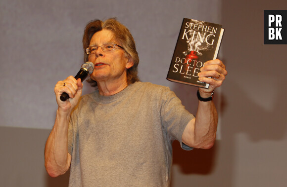 L'ecrivain Stephen King presente son dernier livre "Doctor Sleep" a Hambourg, le 20 novembre 2013