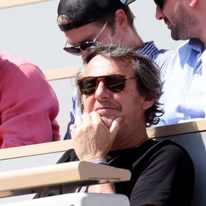 Jean-Luc Reichmann - Célébrités dans les tribunes des Internationaux de France de tennis de Roland Garros 2023 le 6 juin 2023. © Jacovides-Moreau/Bestimage