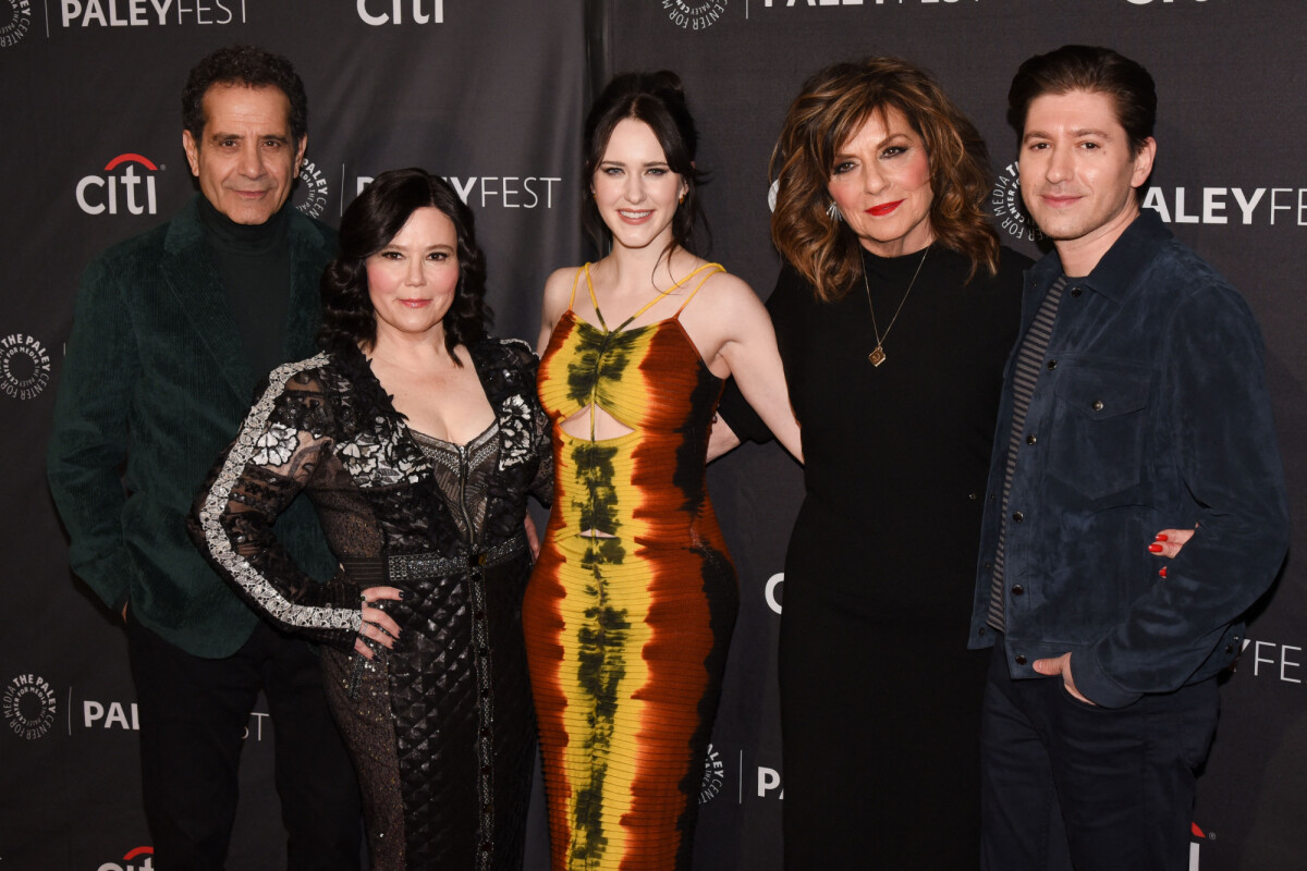 Alex April Rach Rach Photo : Tony Shalhoub, Alex Borstein, Rachel Brosnahan, Caroline Aaron ...