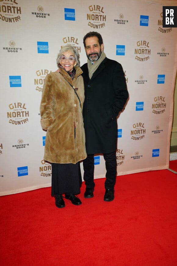 Tony Shalhoub et sa femme Brooke Adams - Les célébrités assistent à la générale de la comédie musicale "Girl From The North Country" au théâtre Belasco à New York, le 5 mars 2020.